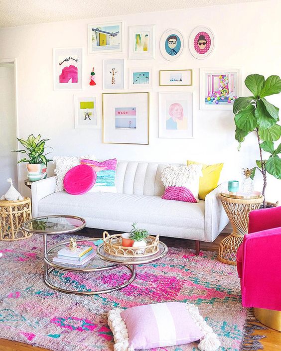 Colorful living room for glamorous, summer home decor